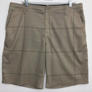 Men’s Hang Ten Plaid‎ Tan Shorts 36